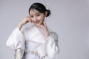 【弘前店】2月振袖フェアのご案内♪